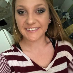 Meet your Posher, Kylee